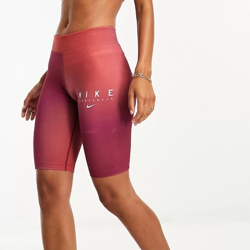 Nike Aura Essential Bike Active Stretch Short Desert Berry Ombre Size Small - Picture 3 of 13